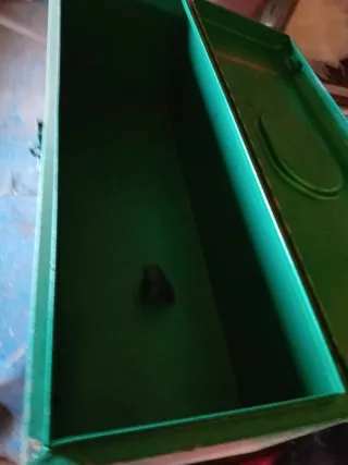 Cajón metálico para herramientas