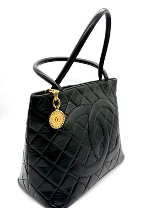 Bolso Chanel Medallion Negro