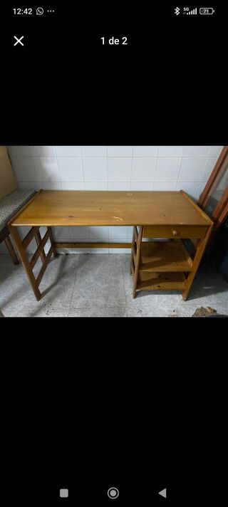 Escritorio de madera