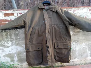 Parka verde militar hombre a recoger en llansa