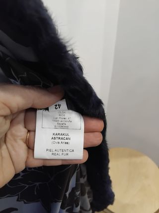 Abrigo Olga Ríos Negro/Gris