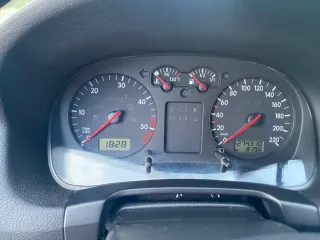 Volkswagen Golf 2000