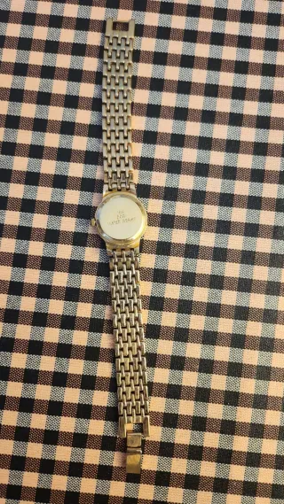 Reloj Sevil Mujer Dorado. NO PILA