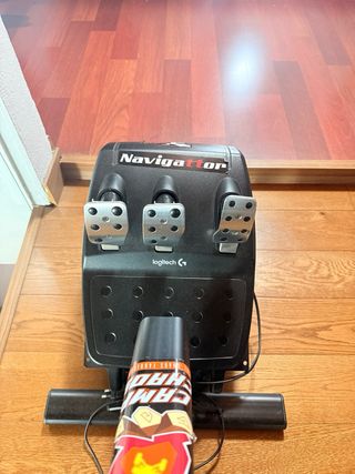 Playseat Asiento con Volante PS5