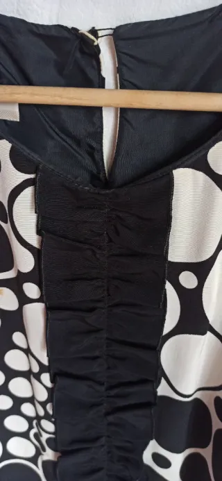 Vestido corto blanco y negro