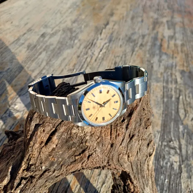 Reloj Addiesdive Dorado y Plateado