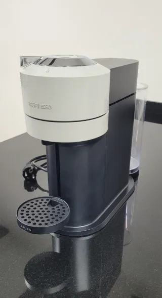 Cafetera Nespresso Vertuo Next