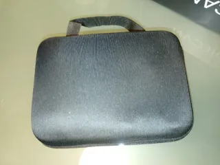 Dron Negro y Gris con Mando