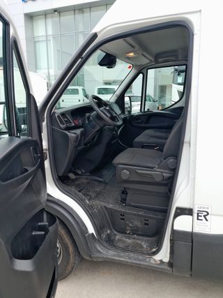 IVECO DAILY 2021 1823LNZ