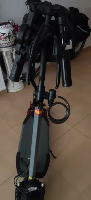 Monopatín Eléctrico IENYRID A1