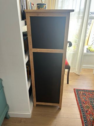 Cajonera o Sinfonier de  madera natural y negra.