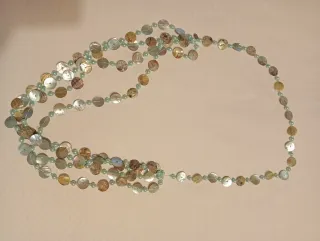 Collar de nácar y perlas