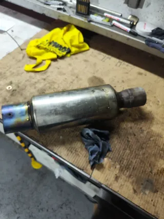 Silencioso Invidia GT300