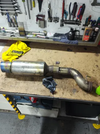 Silencioso Invidia GT300