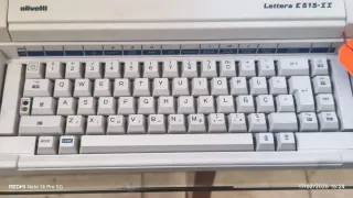 Máquina de escribir Olivetti Lettera E515-II