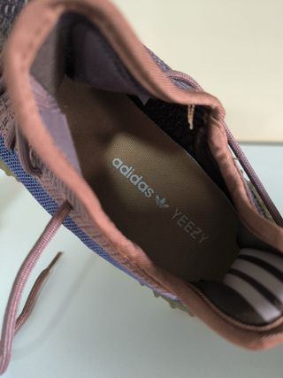 Zapatillas Adidas Yeezy Marrones y Azules