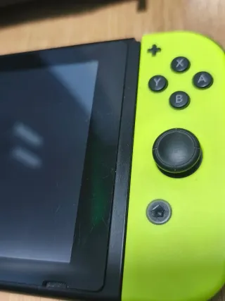 Nintendo Switch con Caja + Juego y funda completa