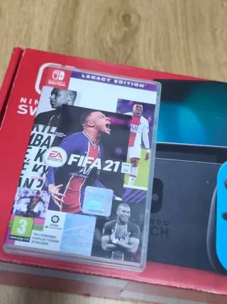 Nintendo Switch con Caja + Juego y funda completa