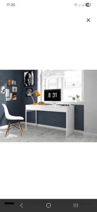 Scrivania bianca con due cassetti