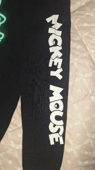 Sudadera Negra Mickey Mouse Neón