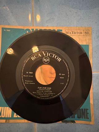 Sylvie Vartan - Zum Zum Zum / Baby Capone