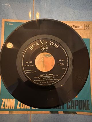 Sylvie Vartan - Zum Zum Zum / Baby Capone
