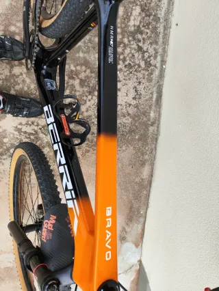 Berria Bravo 2022 Carbono MTB