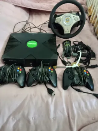 Xbox Clásica Negra + Accesorios