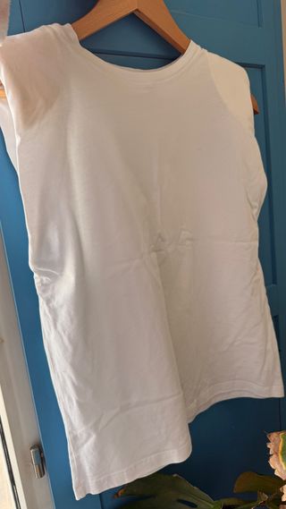Camiseta Zara hombreras blanca