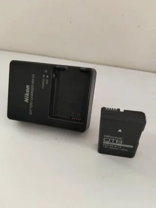 Equipo Nikon D3300 + 3 objetivos