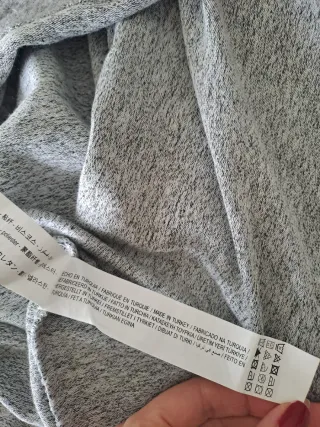 Jersey gris cuello alto mujer