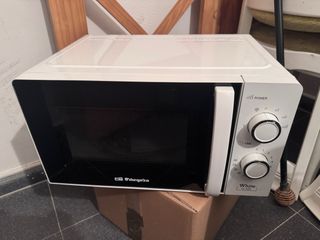 Microondas Orbegozo Blanco
