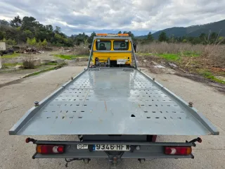 Grua portacoches nissan atleon año 2011 3.0 150cv