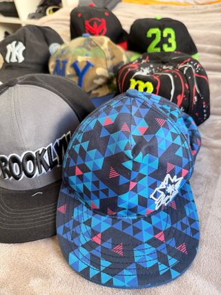Lote de Gorras Variadas