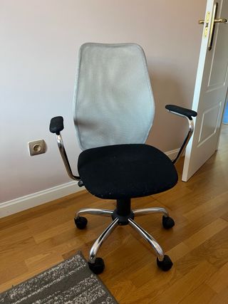 Silla de escritorio ajustable