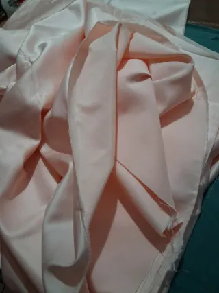 Scampolo raso di cotone