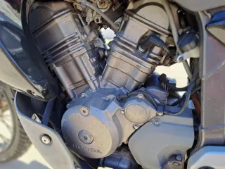 Honda Transalp Negra