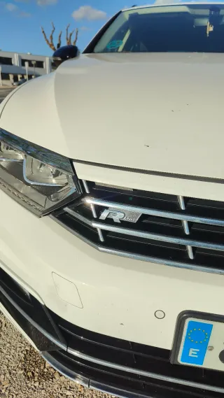 VW Passat R-Line 2016