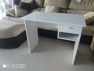 Escritorio blanco moderno