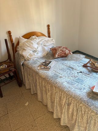 Muebles de madera -1€