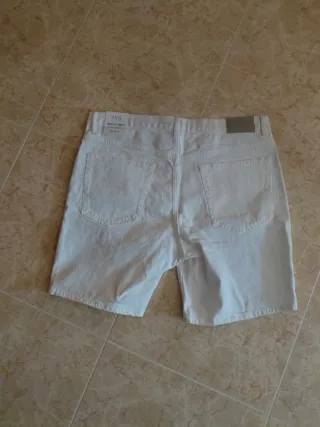Pantalones Cortos ZARA Talla 46