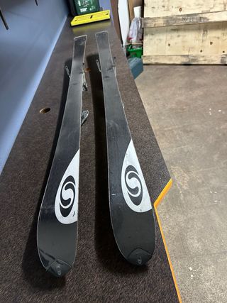 Esquís Salomon Verse