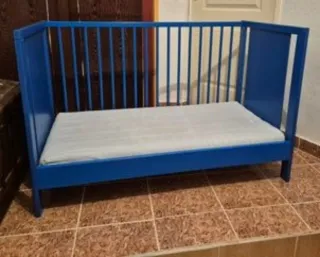 Cuna colecho Ikea Hermelin azul