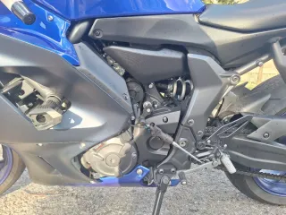 Yamaha R7 A2