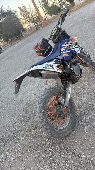 KTM 530 Enduro/Motocross Azul/Rojo/Blanco