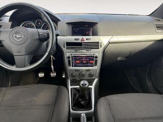 Opel Astra 2007