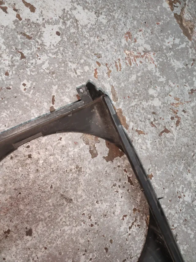 Cubre radiador BMW 530d E39