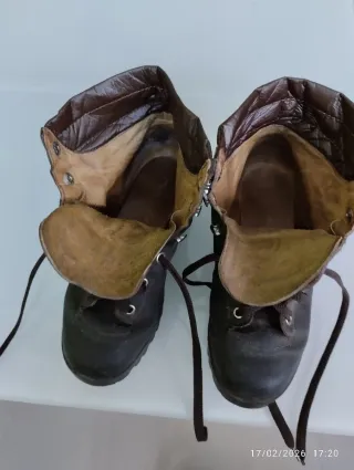 Botas montaña mujer senderismo alpinismo