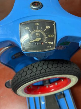 Vespa PK75 Primavera 1981 Azul con extras