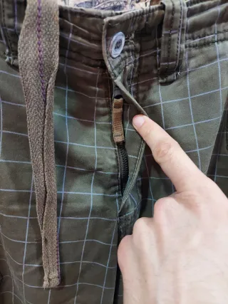 Bermudas cargo cuadros verde militar XDYE